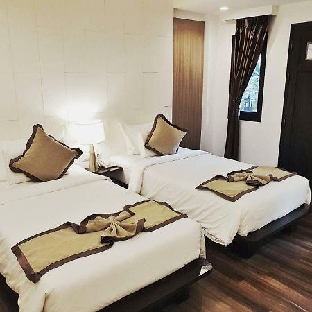 Floral Hotel Ayatana Чиангмай Экстерьер фото