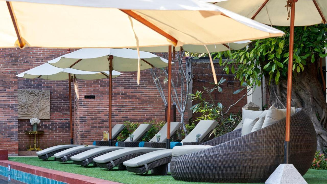 Floral Hotel Ayatana Чиангмай Экстерьер фото