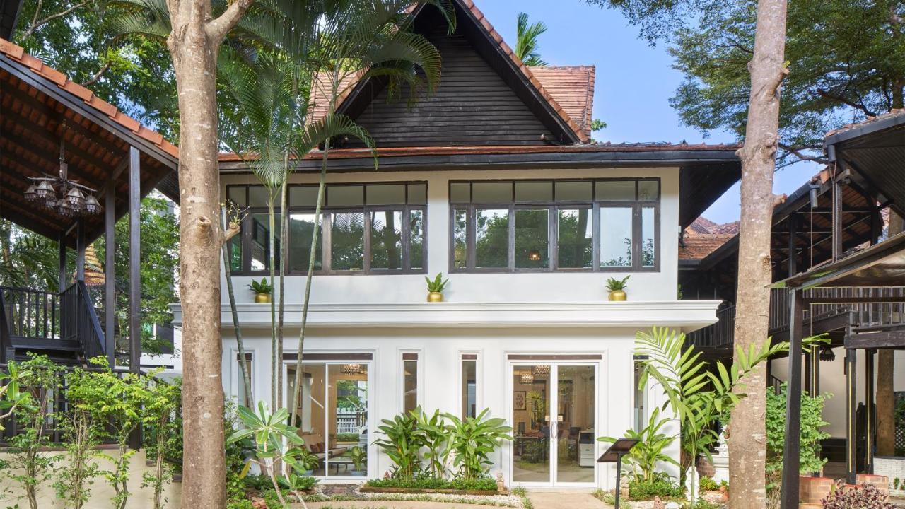 Floral Hotel Ayatana Чиангмай Экстерьер фото