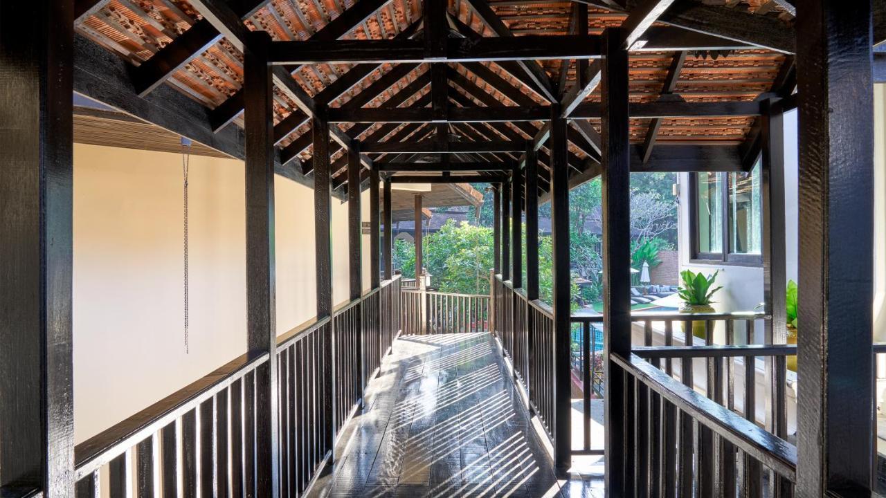 Floral Hotel Ayatana Чиангмай Экстерьер фото